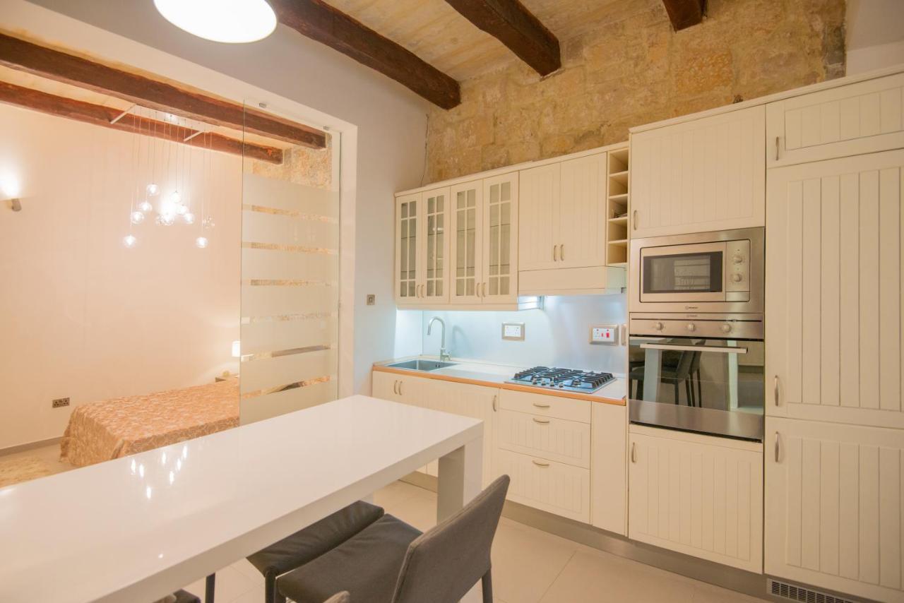 Valletta Most Central Studio Apartment 16Th-Century Building Buitenkant foto