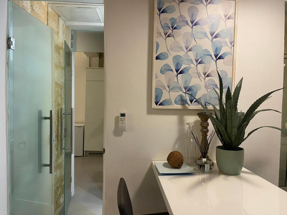 Valletta Most Central Studio Apartment 16Th-Century Building Buitenkant foto